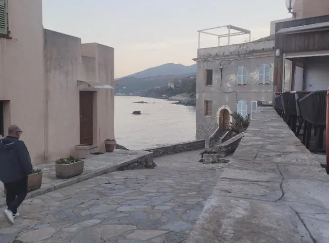 Erbalunga : Studio Renove, Bel Emplacement